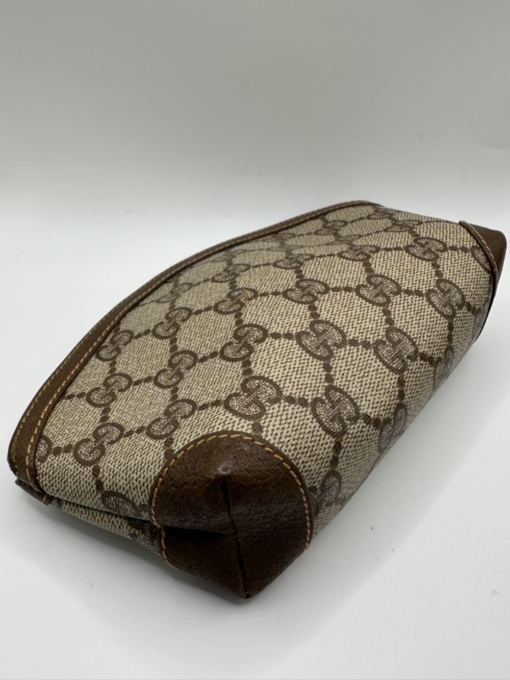 Gucci Tan Brown Vintage GG Monogram Authentic Toiletry Pouch - Picture 3 of 9